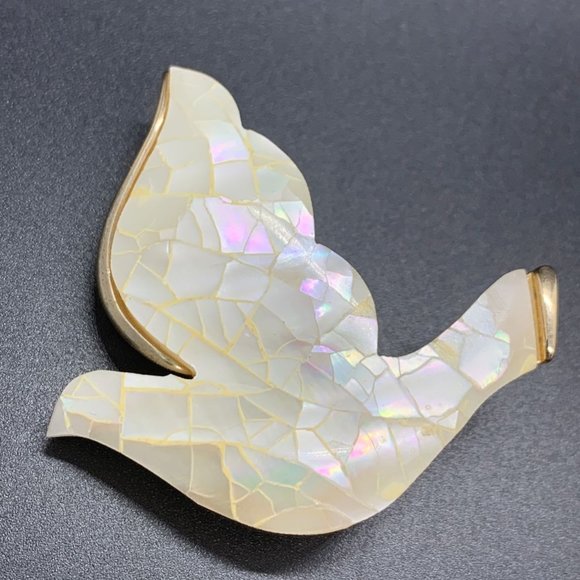 Liz Claiborne Jewelry - Signed Liz Claiborne Vintage Gold Tone MOP Mosaic Inlay Dove Bird Brooch 2"